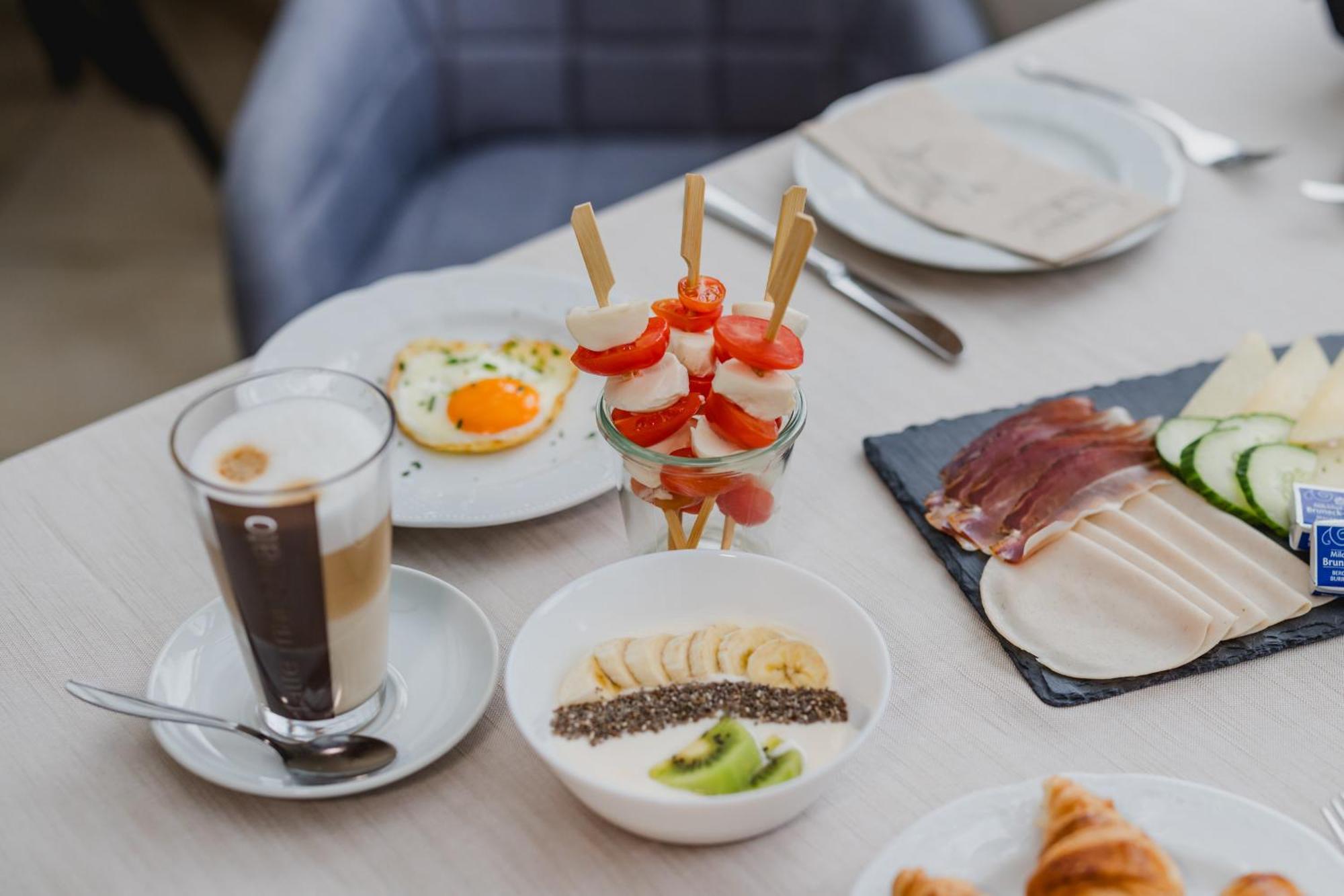 Garni-Hotel Farmerhof Парчинес Екстериор снимка