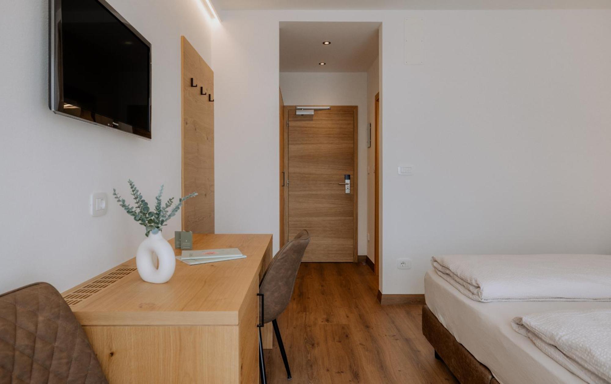 Garni-Hotel Farmerhof Парчинес Екстериор снимка
